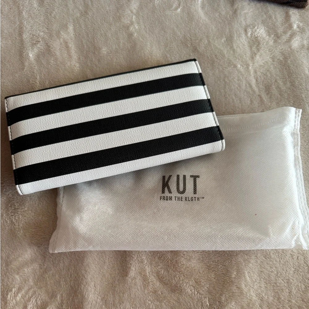 KUT FROM THE KLOTH Black/White Card Holder